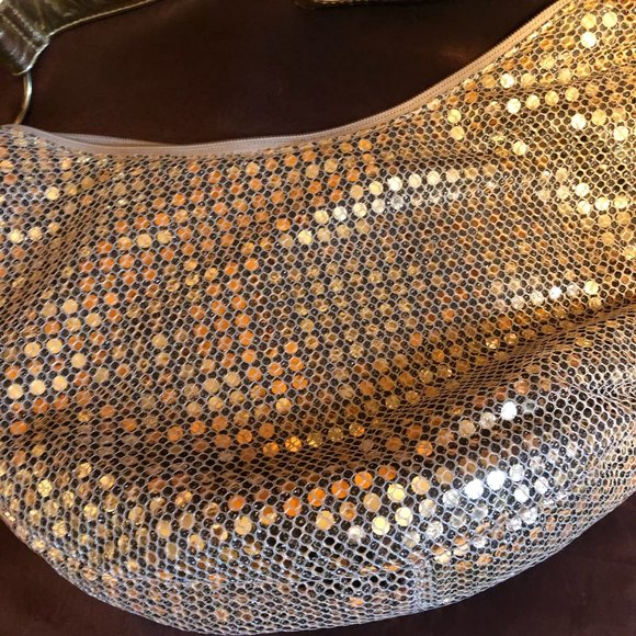 Metallic gold purse - Picture 1 of 4